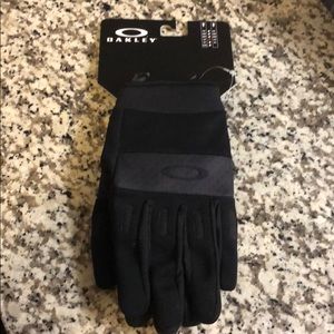 Oakley gloves size large